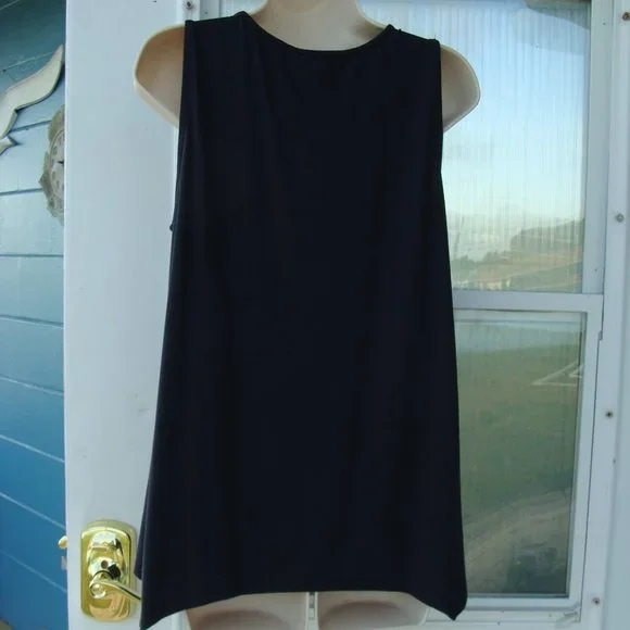 Adrianna Papel M blue embroidered sleeveless top New - Picture 12 of 14